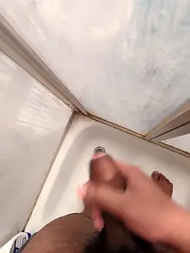 Heavy Daddyy online show from 03.15.25