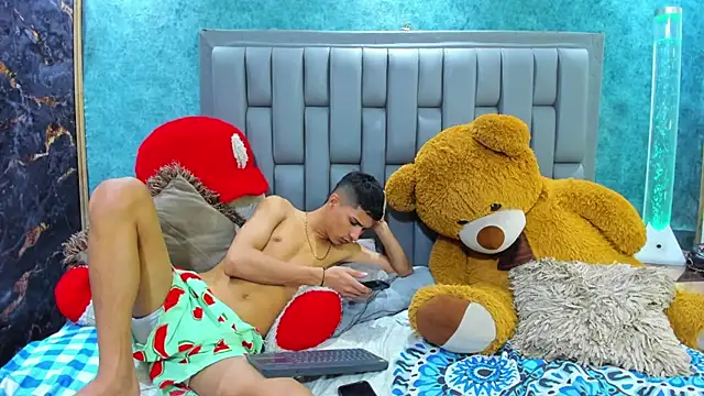 Sexys Hornys Boys online show from 02.04.25