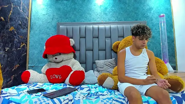 Sexys Hornys Boys online show from 02.17.25