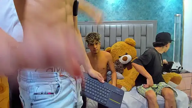 Sexys Hornys Boys online show from 03.11.25
