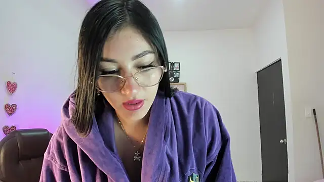Emy rosse   online show from 03.05.25