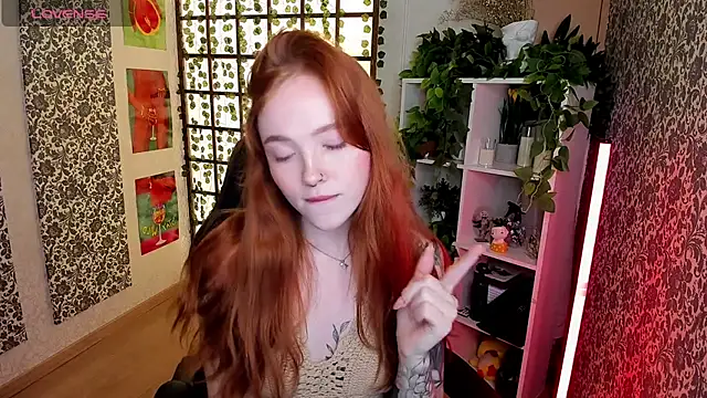 Maya Light online show from 09.19.25