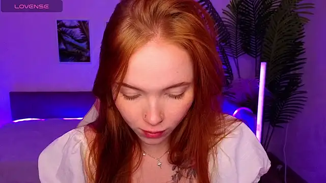 Maya Light online show from 10.15.25