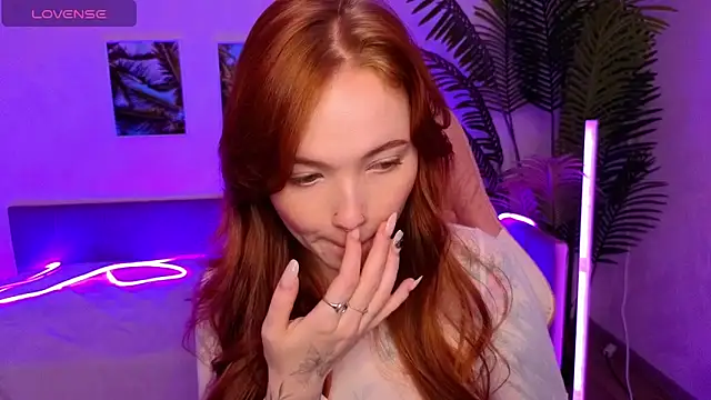 Maya Light online show from 10.19.25