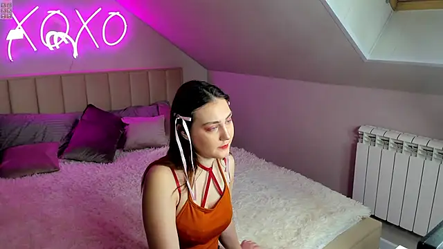 Alisa Suun online show from 02.16.25