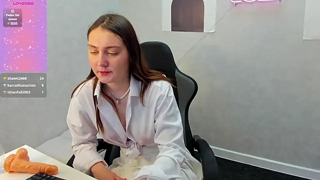 Alisa Suun online show from 03.02.25