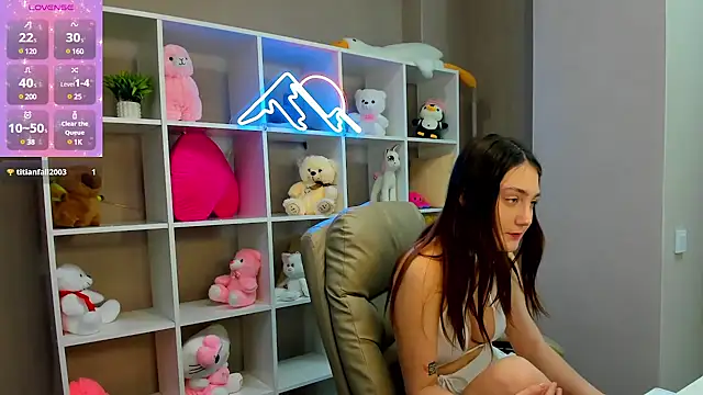 Alisa Suun online show from 03.06.25