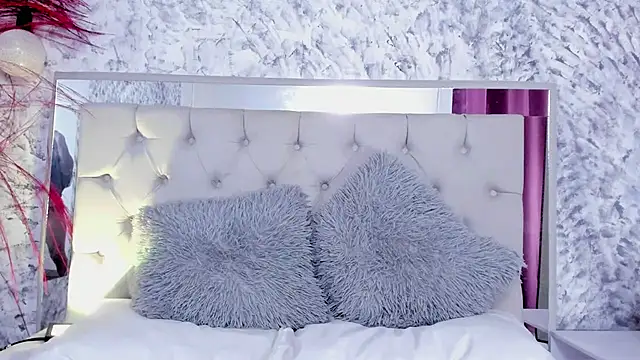 Ariana greenblat online show from 09.17.25