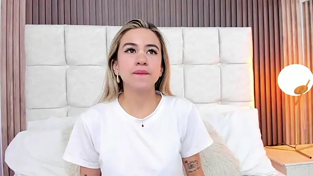 Ariana greenblat online show from 04.11.26