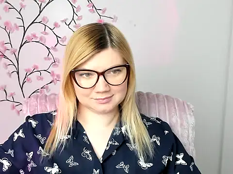 Lola moree online show from 02.04.26