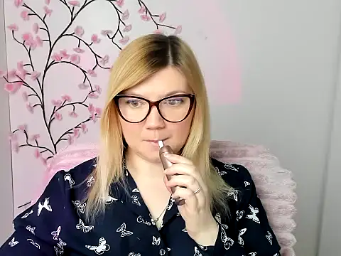 Lola moree online show from 03.13.26