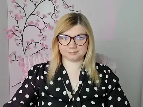 Lola moree online show from 05.17.26