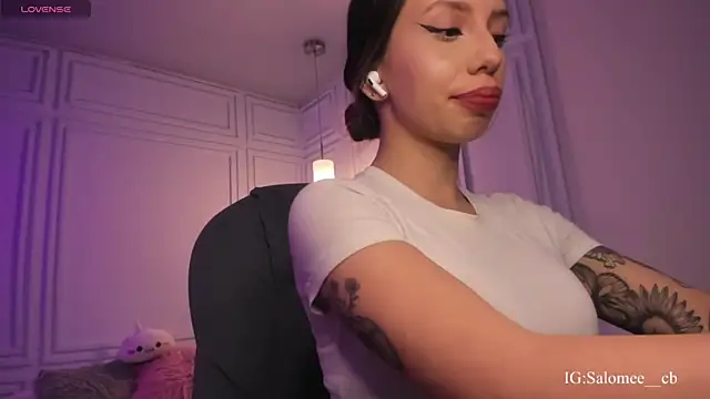 Salome  evans online show from 11.12.25