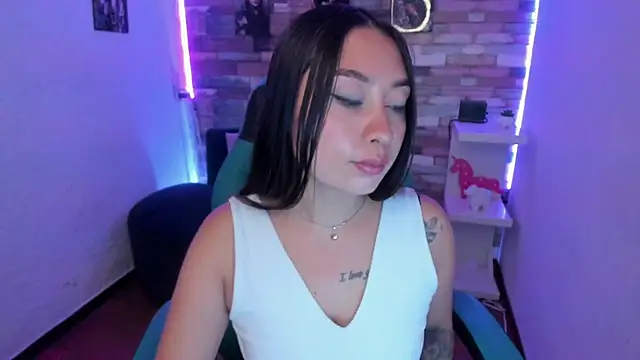 miss isabella m online show from 02.11.25