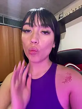 Melody rousse  online show from 10.17.25