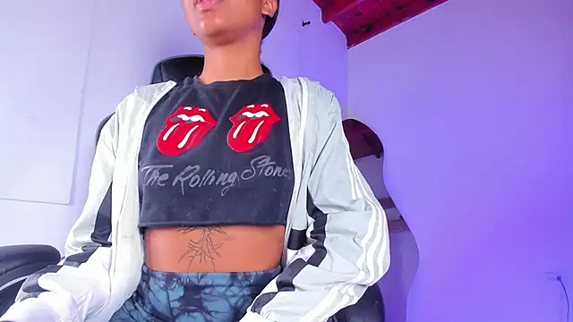 Zaira Rose  online show from 10.04.25