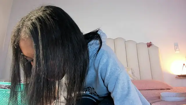 Zaira Rose  online show from 01.19.26