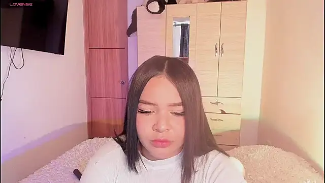 Snapshot of ImamDahian chatting on 10.21.25 ImamDahian online show from 10.21.25