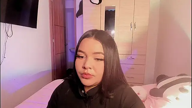 Snapshot of ImamDahian chatting on 10.24.25 ImamDahian online show from 10.24.25