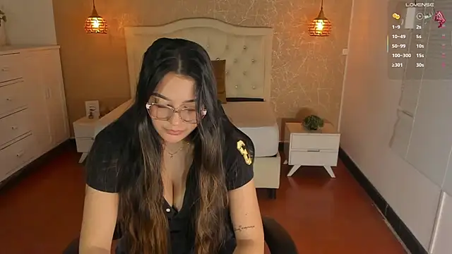 Hadley  online show from 10.28.25