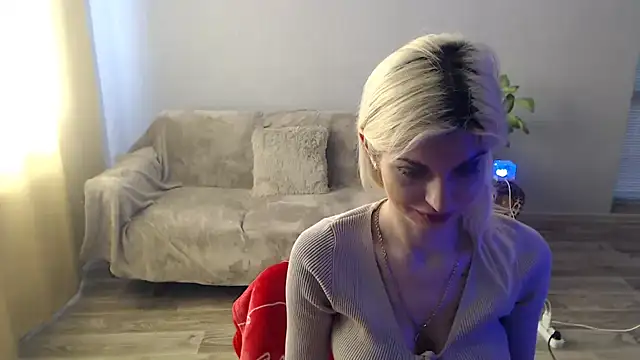 Snapshot of SexyBeatriice chatting on 03.12.26 SexyBeatriice online show from 03.12.26