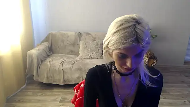 Snapshot of SexyBeatriice chatting on 03.23.26 SexyBeatriice online show from 03.23.26