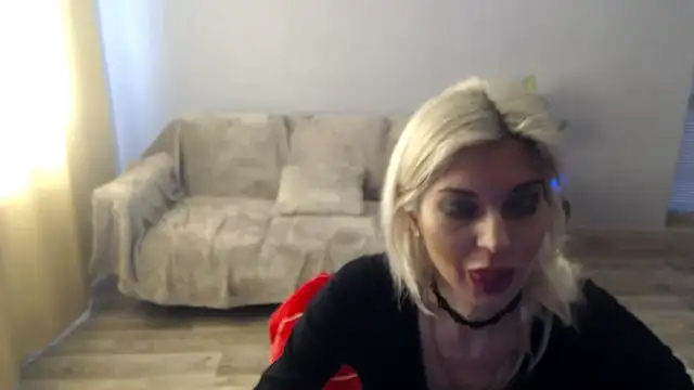 Snapshot of SexyBeatriice chatting on 03.26.26 SexyBeatriice online show from 03.26.26