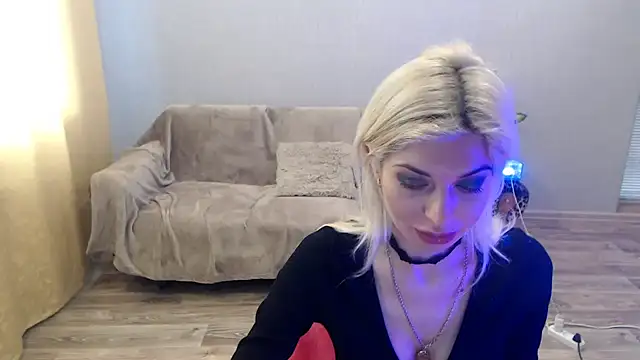 Snapshot of SexyBeatriice chatting on 03.27.26 SexyBeatriice online show from 03.27.26