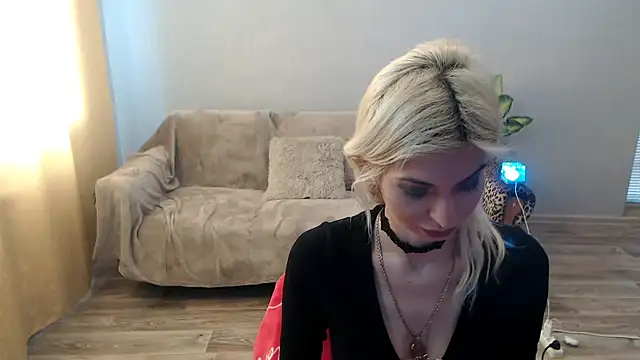 Snapshot of SexyBeatriice chatting on 03.30.26 SexyBeatriice online show from 03.30.26