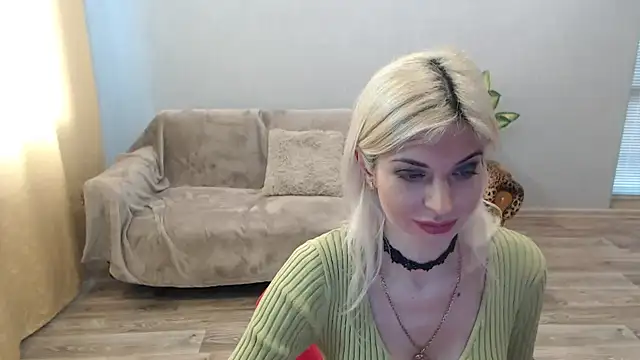 Snapshot of SexyBeatriice chatting on 04.09.26 SexyBeatriice online show from 04.09.26