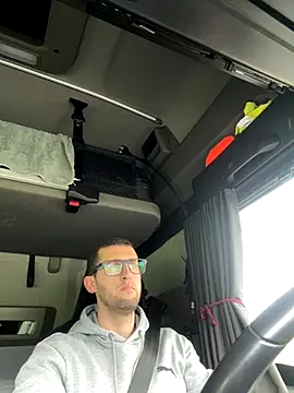 Eriic8888 online show from 11.17.25