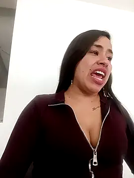 kamila lovee online show from 09.22.25