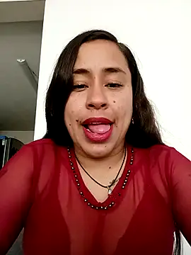 kamila lovee online show from 10.15.25