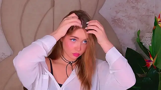 Snapshot of EvansLover chatting on 10.02.25 EvansLover online show from 10.02.25