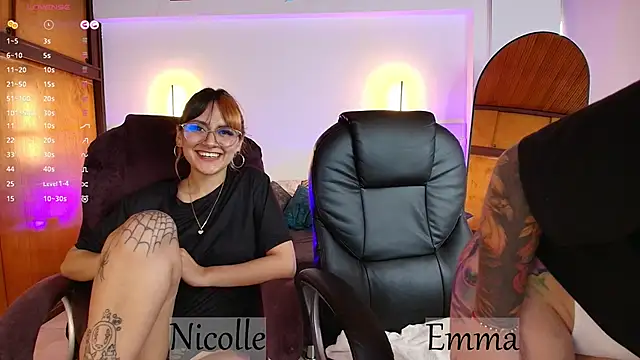  Emma11 online show from 02.04.25