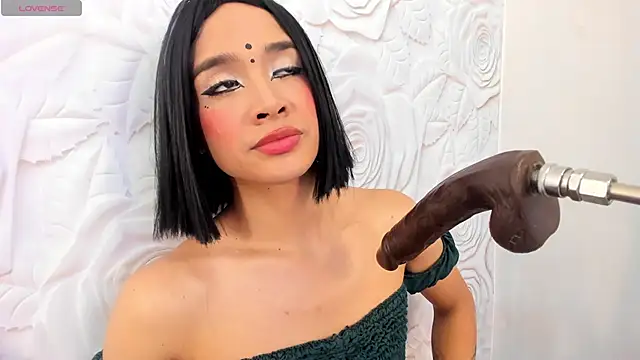 Sarahi Camila online show from 10.16.25