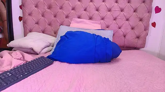 Snapshot of sharlott_miller chatting on 03.19.25 sharlott miller online show from 03.19.25