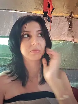 Maiden-Hot online show from 02.25.25