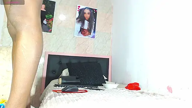 k stormi  online show from 11.20.25