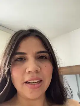 Snapshot of sammy_liz chatting on 03.03.25 sammy liz online show from 03.03.25