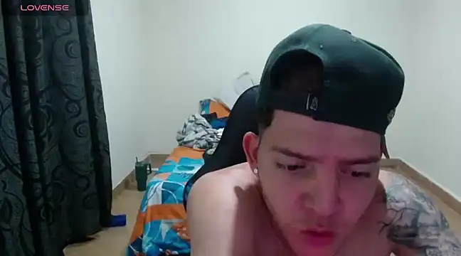 Snapshot of Dann_Vargas chatting on 02.25.25 Dann Vargas online show from 02.25.25