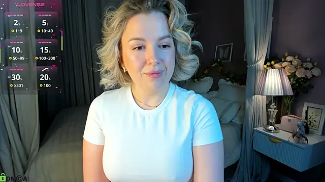 Nikki Kai online show from 10.29.25