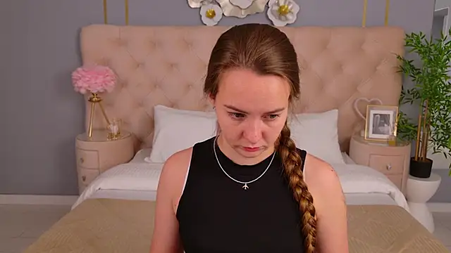 JaniceCollins online show from 10.17.25