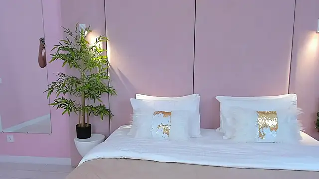 JaniceCollins online show from 12.05.25