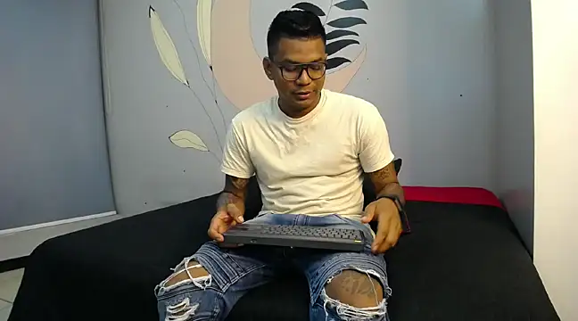 Saipadpuer30 online show from 02.08.25