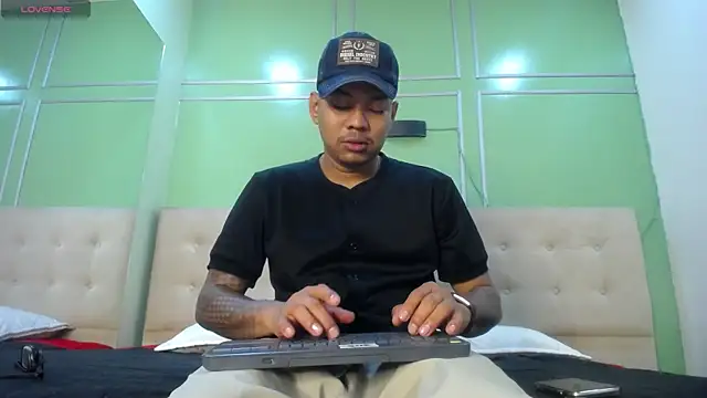 Saipadpuer30 online show from 02.21.25