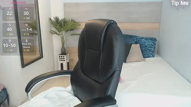 Snapshot of brendathompson_ chatting on 09.24.25 brendathompson online show from 09.24.25