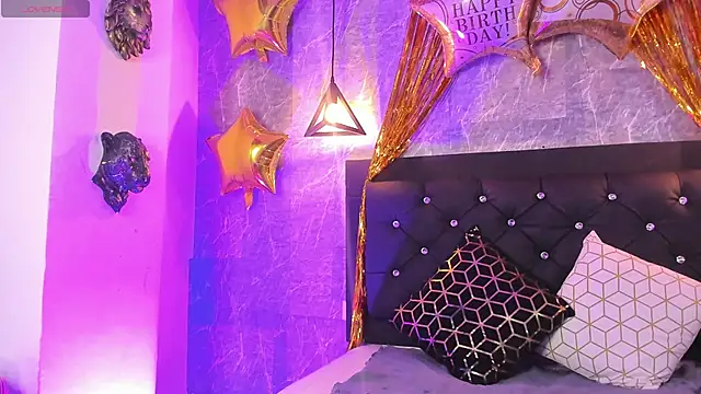 emberhodson online show from 10.09.25