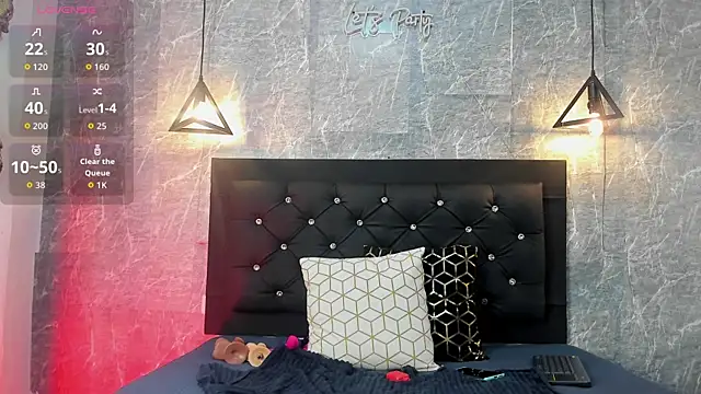 emberhodson online show from 10.10.25