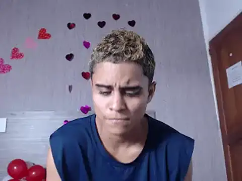 Liiamthompson online show from 02.19.25